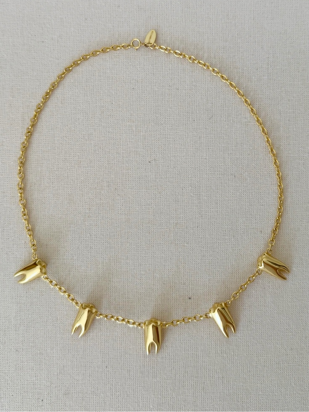 Verameat Baby Teeth Choker Gold